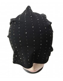 Grey winter cap with glitters